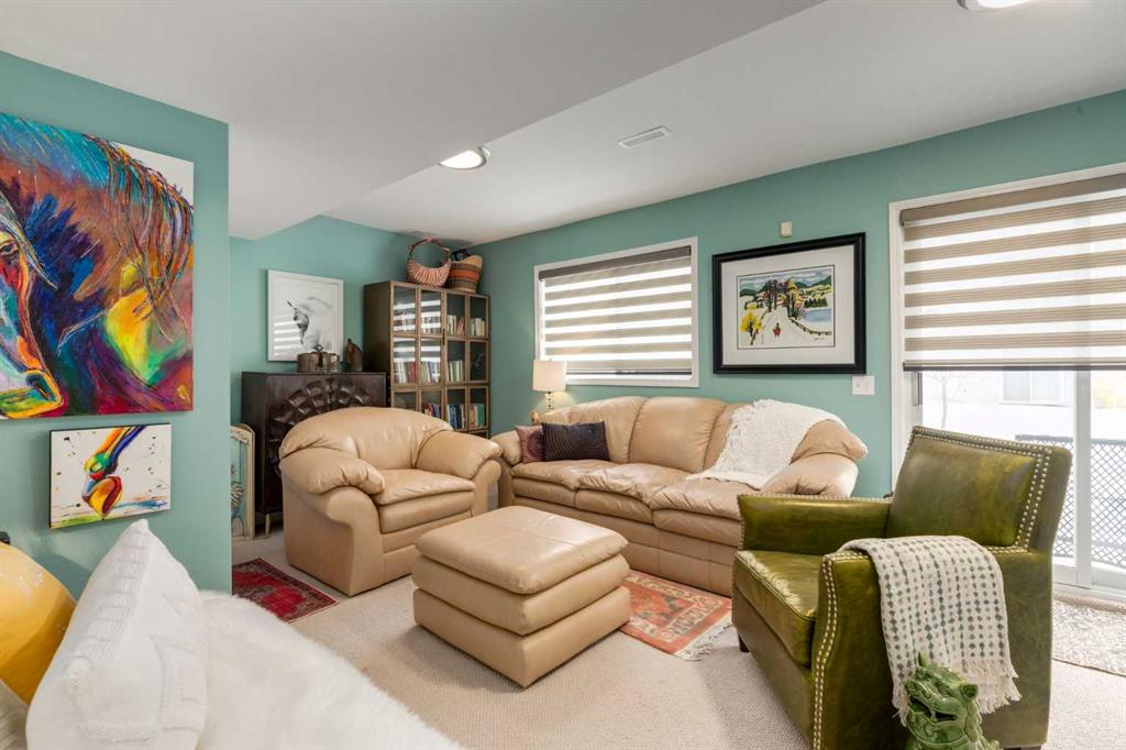 Picture for 318 Hawkstone Manor NW