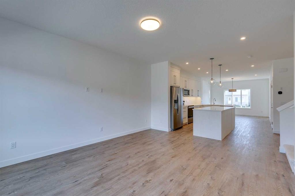 Picture for 646 Rangeview Street SE