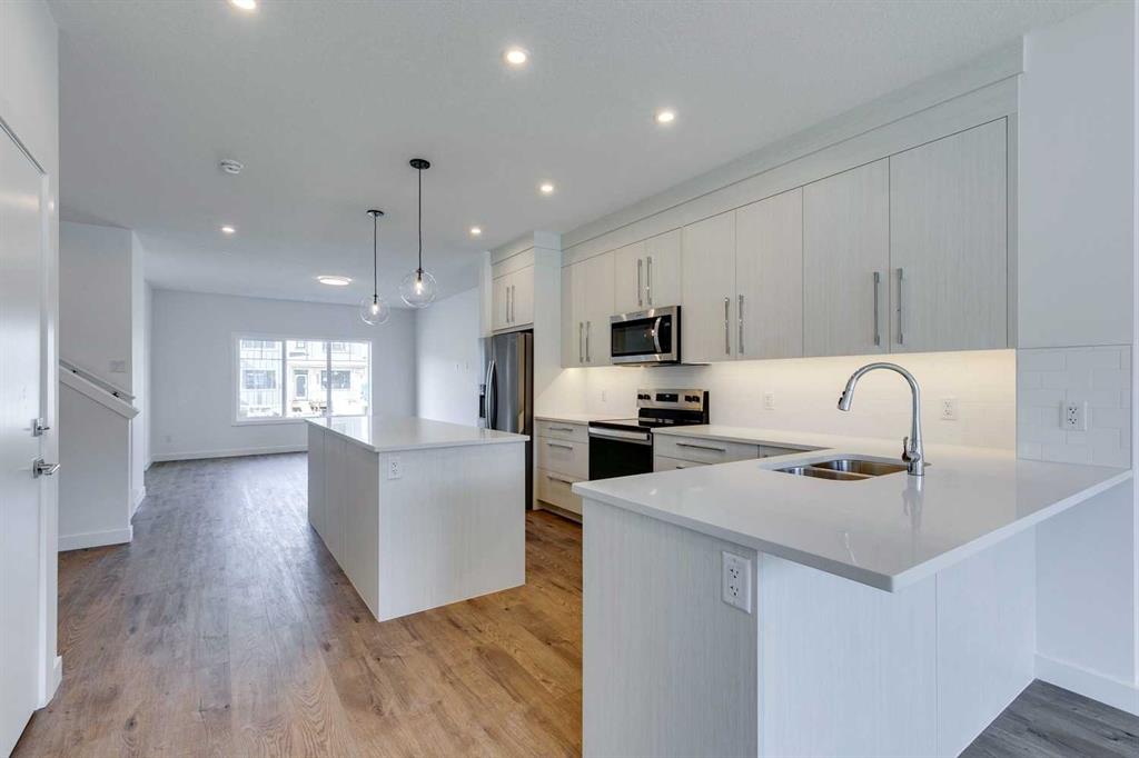 Picture for 646 Rangeview Street SE