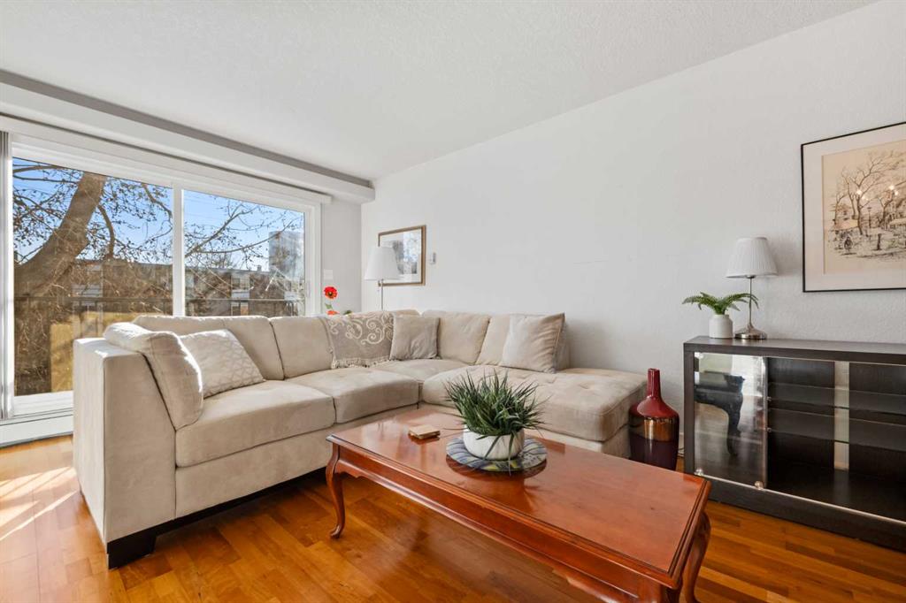 Picture for 312, 355 5 Avenue NE