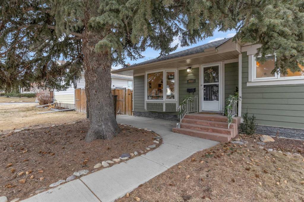 Picture for 4512 41 Avenue SW