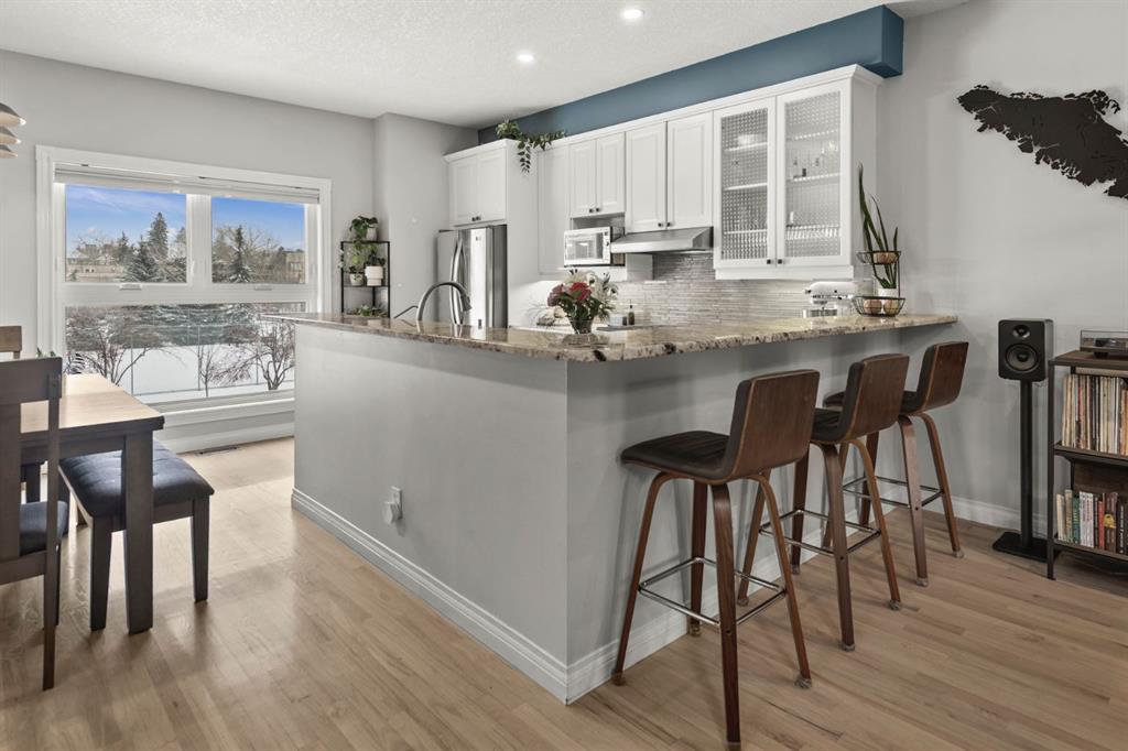 Picture for 2401 17 Street SW