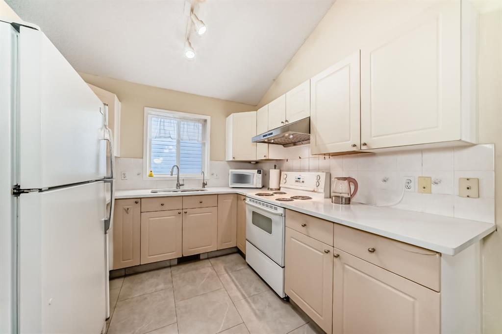 Picture for 158 Somervale Close SW