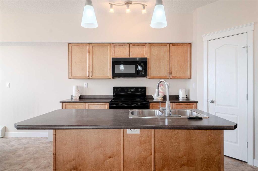 Picture for 1202, 2370 Bayside Road SW