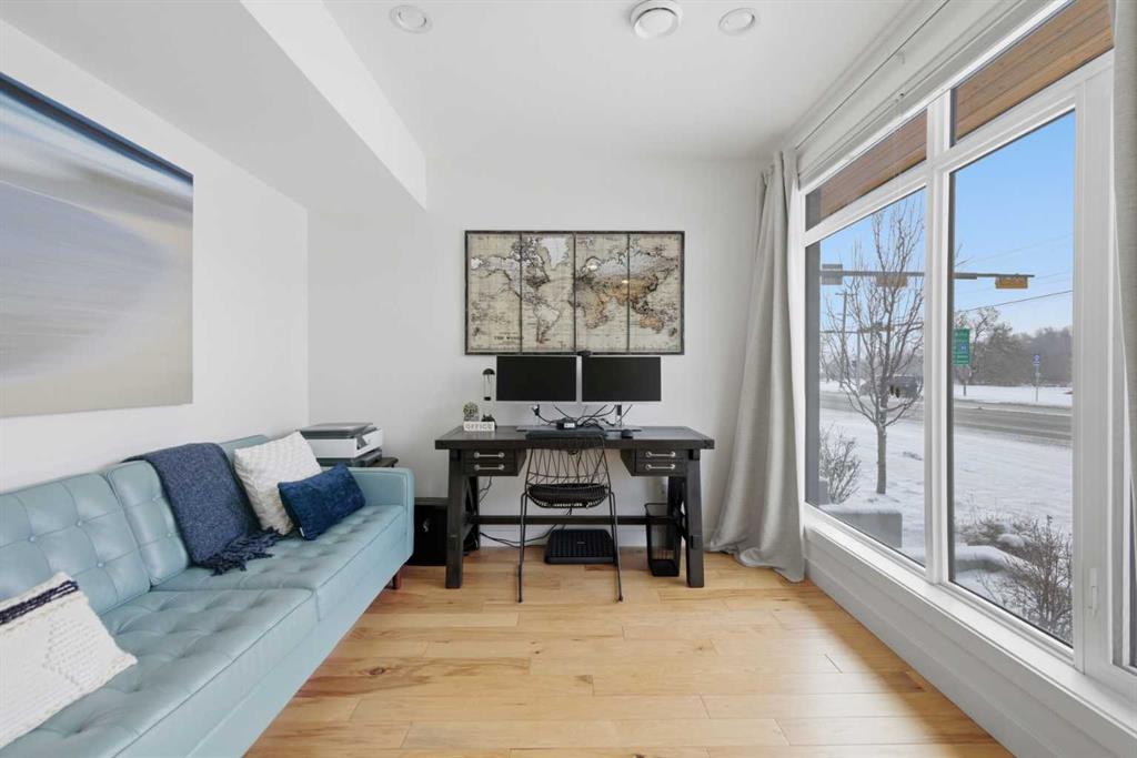 Picture for 3012 Parkdale Boulevard NW