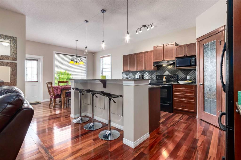 Picture for 82 Everglen Crescent SW