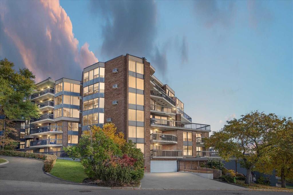 Picture for 302, 320 Meredith Road NE