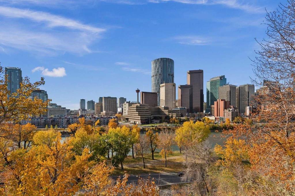 Picture for 302, 320 Meredith Road NE