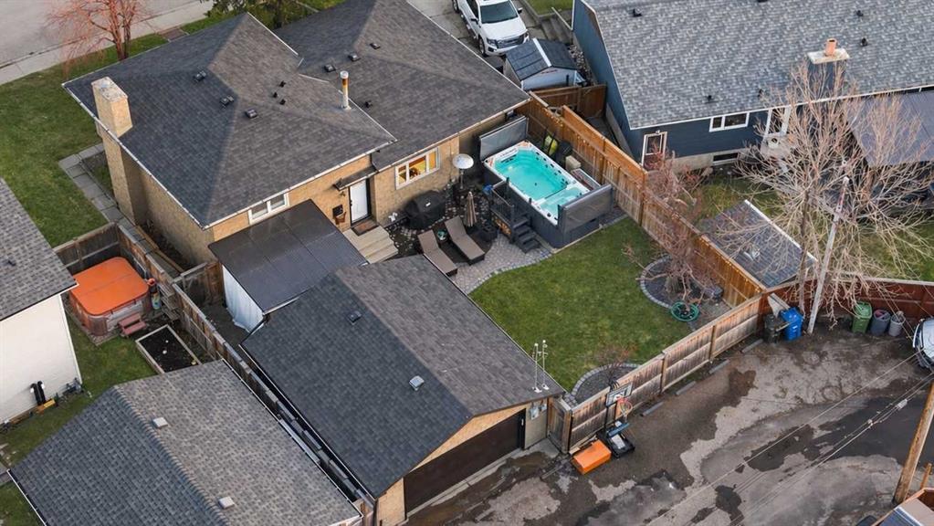 Picture for 844 Lake Lucerne Drive SE