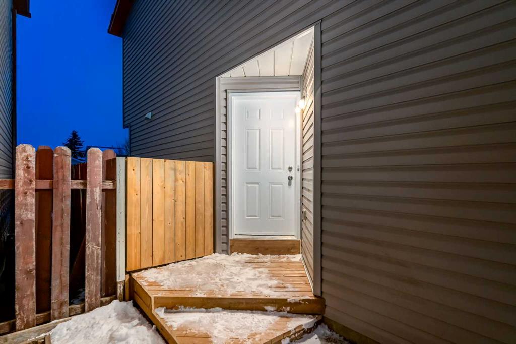 Picture for 33 Martindale Court NE