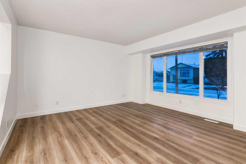 Picture for 33 Martindale Court NE