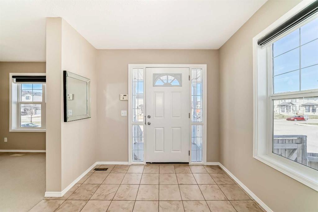 Picture for 52 TARALAKE Street NE