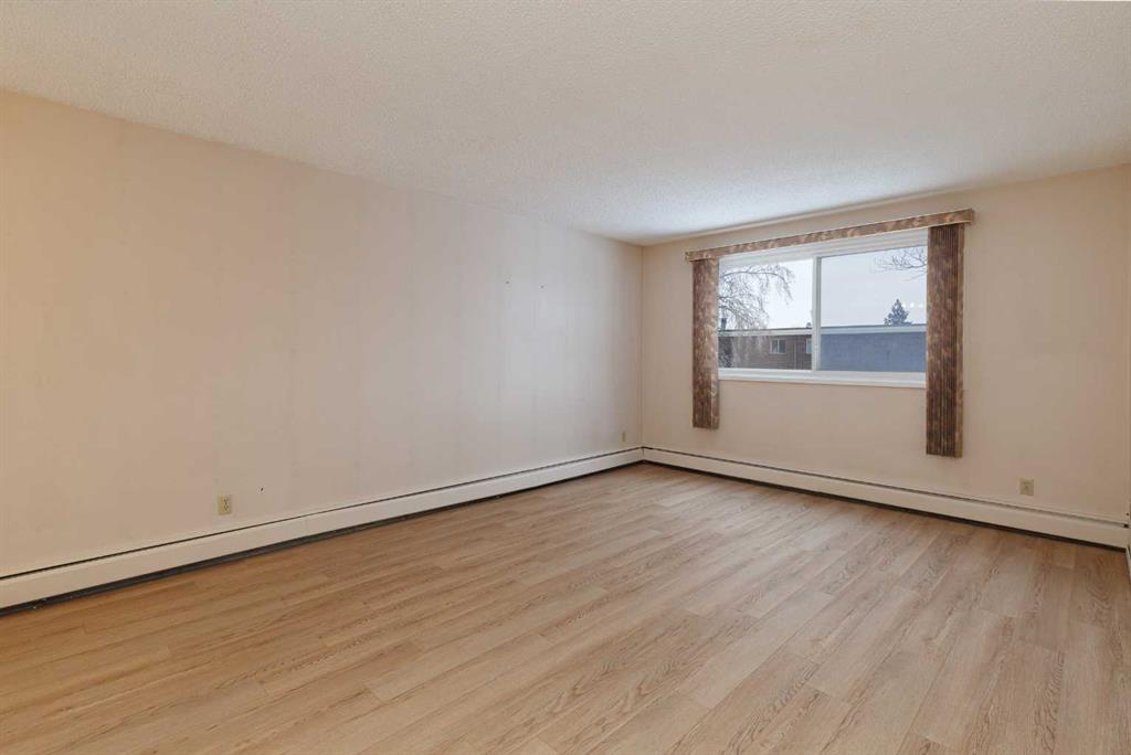 Picture for 205, 6464 Travois Crescent NW