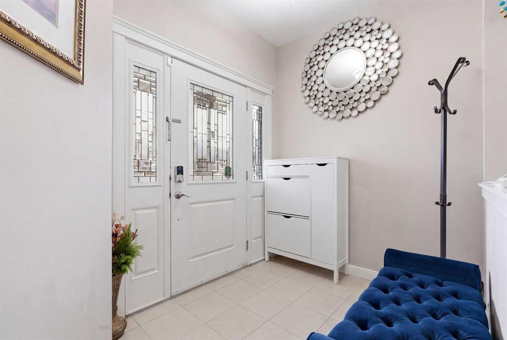 Picture for 2620 Ravenslea Gardens SE