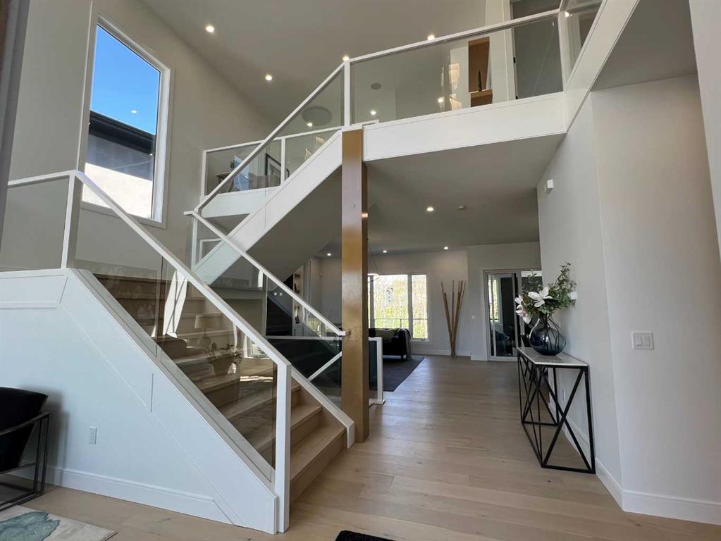 Picture for 48 Rockcliff Terrace NW