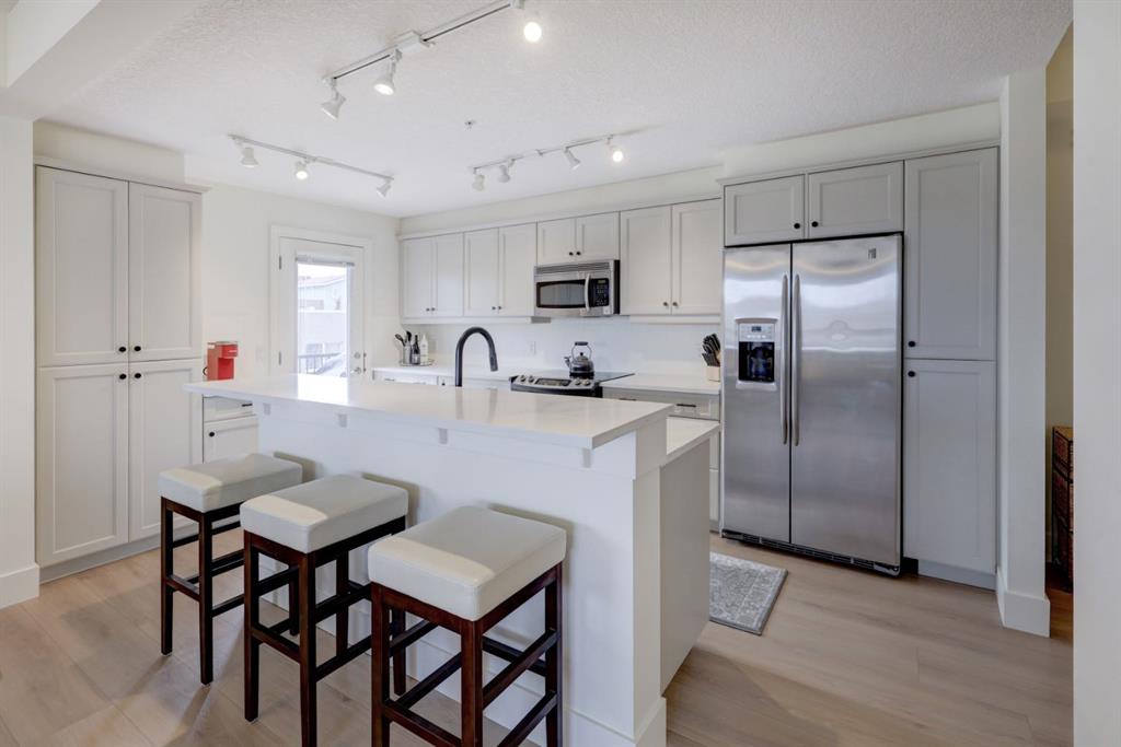 Picture for 2210, 10221 Tuscany Boulevard NW