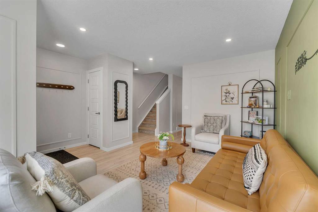 Picture for 124, 31 Red Embers Parade NE