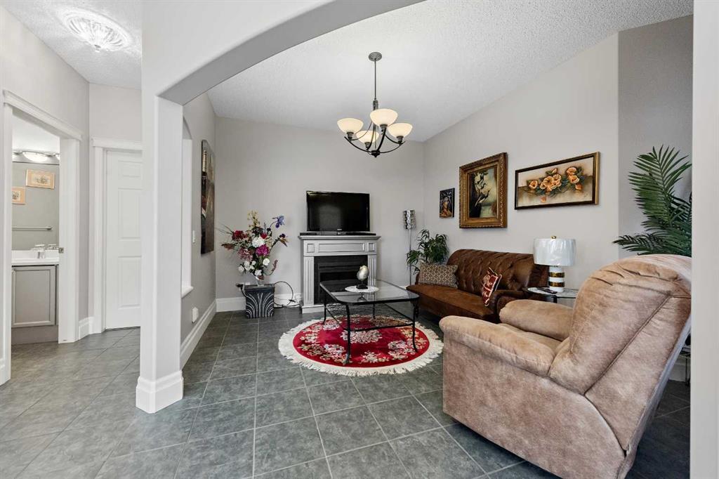 Picture for 131 Invermere Close 