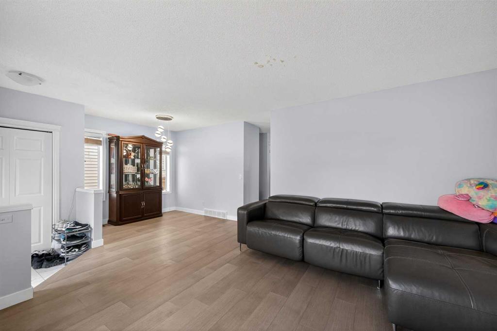 Picture for 35 Erin Green Place SE