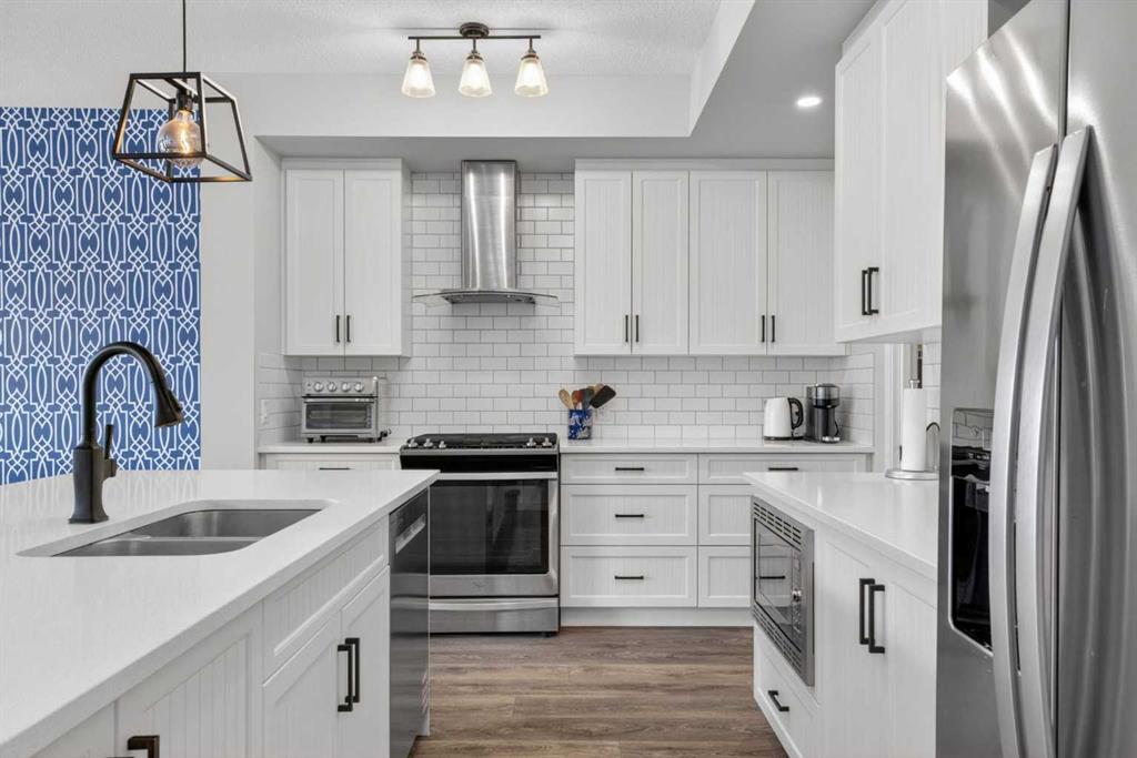 Picture for 377 Masters Avenue SE