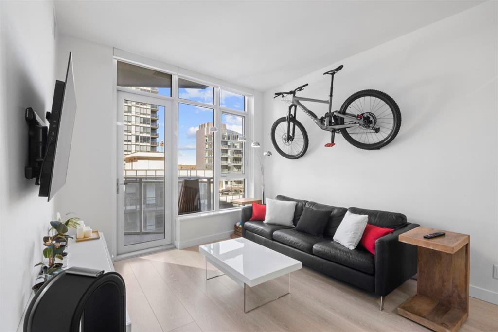 Picture for 501, 138 Waterfront Court SW