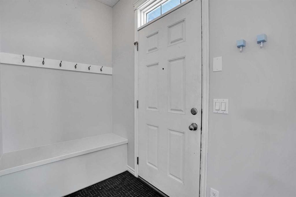Picture for 173 Skyview Springs Crescent NE