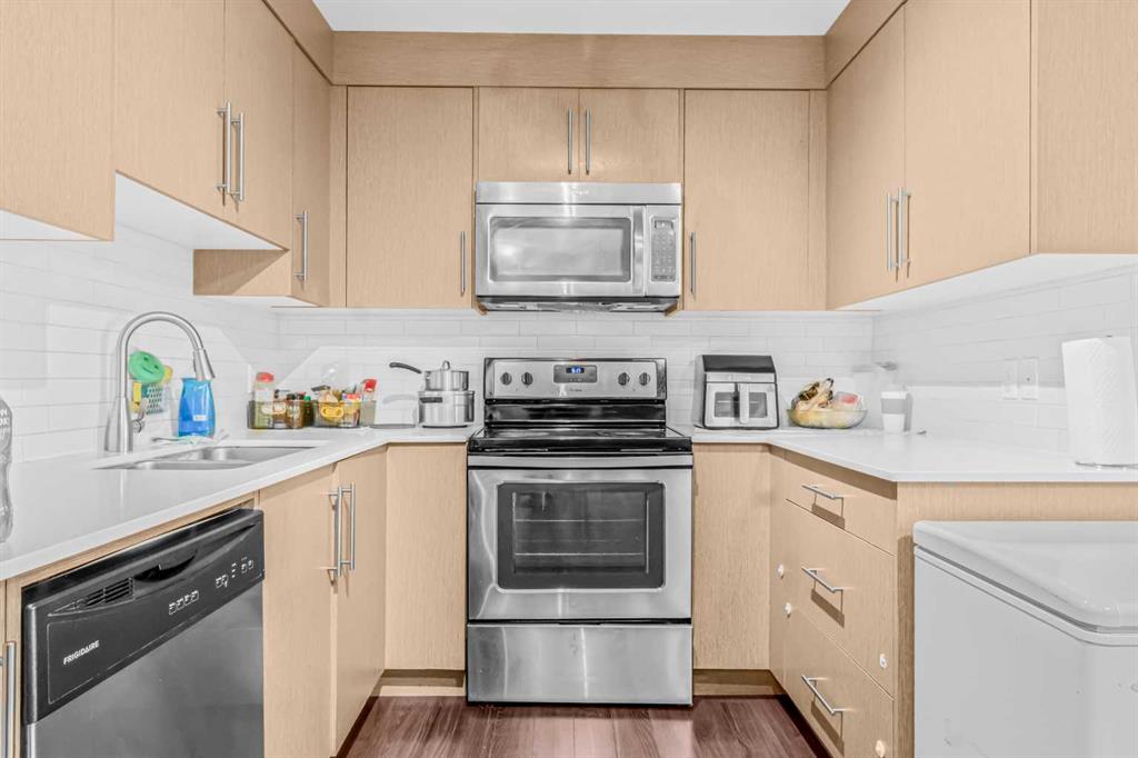 Picture for 5404, 302 Skyview Ranch Drive NE