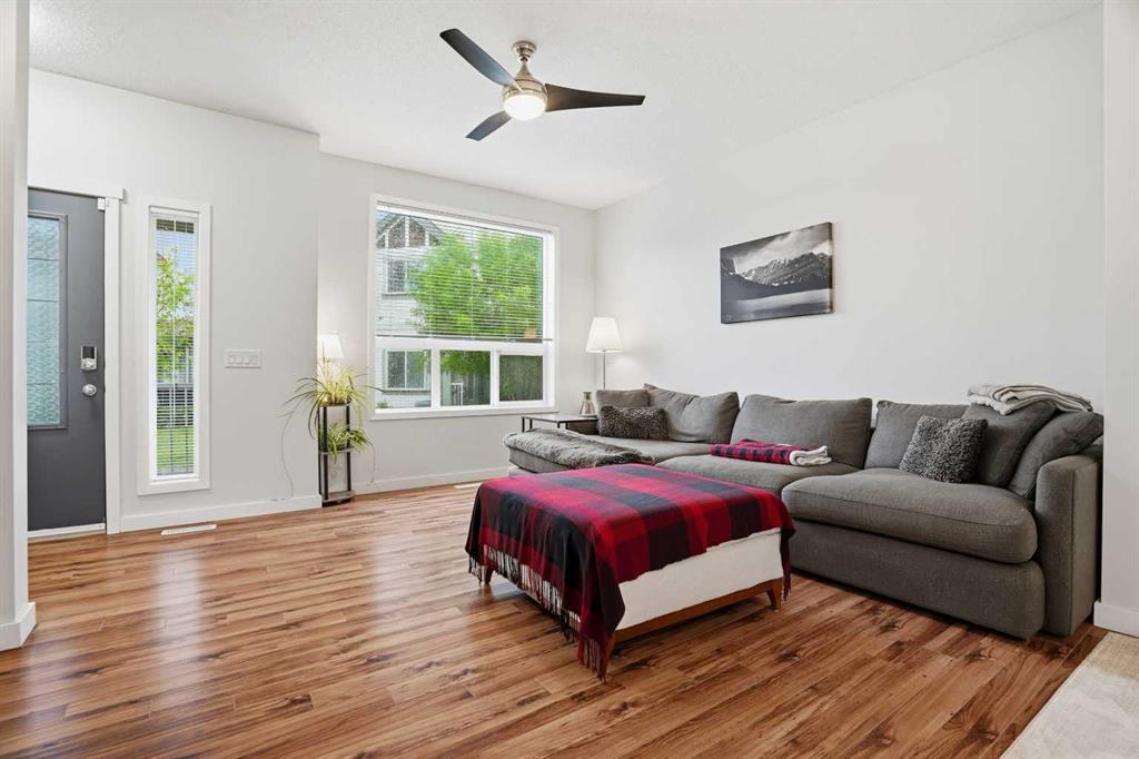 Picture for 65 Copperstone Cove SE