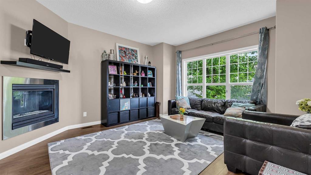 Picture for 187 Cranford Close SE