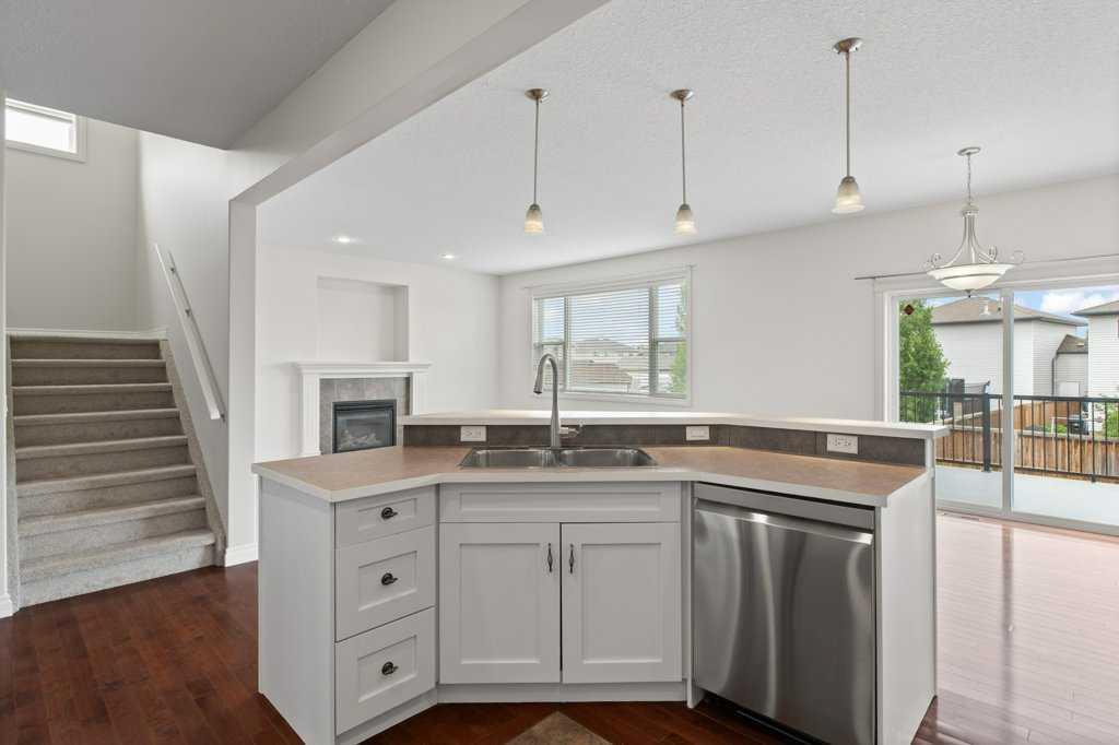 Picture for 1724 High Park Boulevard NW