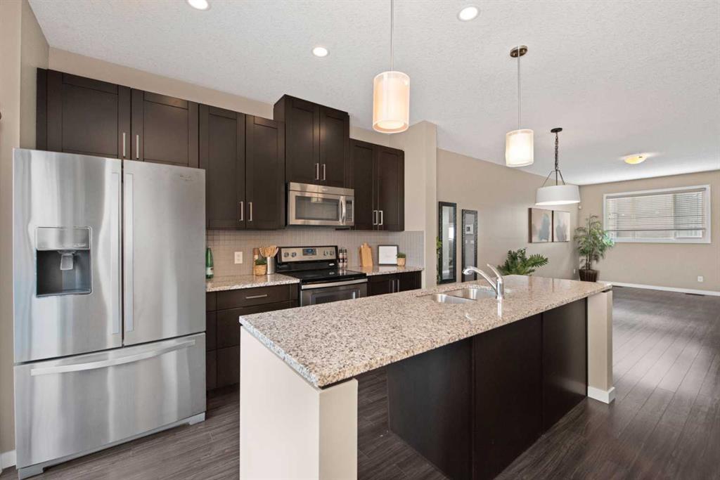 Picture for 82 Copperstone Common SE