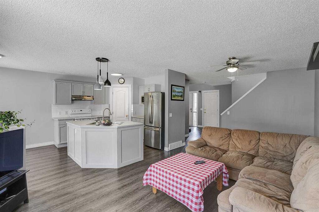 Picture for 274 Somerside Park SW