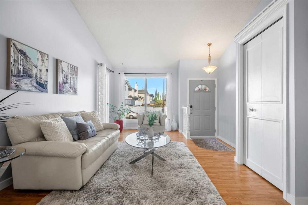 Picture for 136 Sanderling Close NW