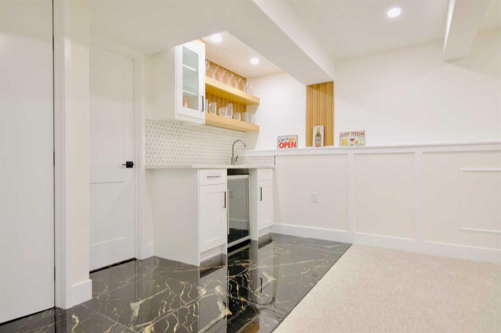 Picture for 619 Arlington Drive SE https://www.cirrealty.ca/reb/creb/58/A2266658_15.jpg