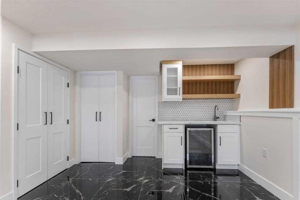 Picture for 619 Arlington Drive SE https://www.cirrealty.ca/reb/creb/58/A2266658_17.jpg