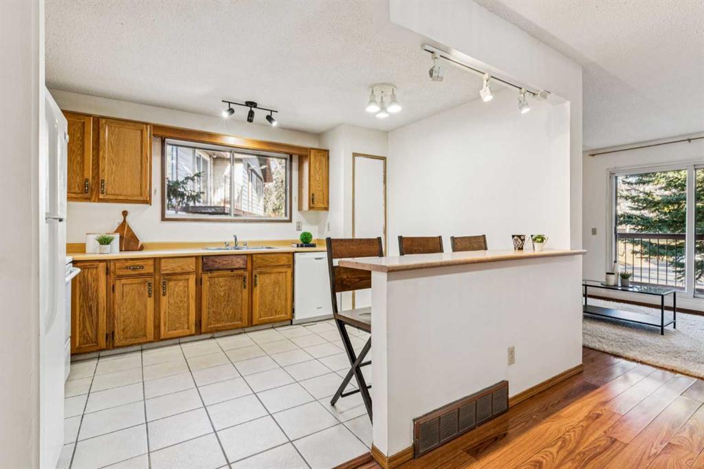 Picture for 30 Edgeford Place NW