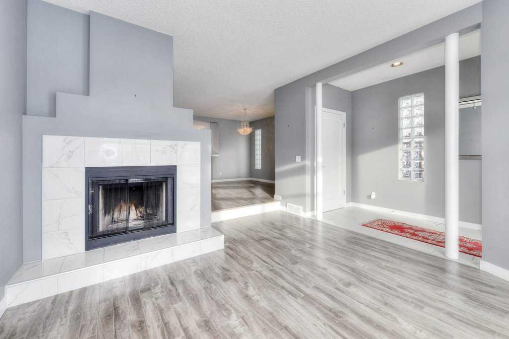 Picture for 2206 30 Avenue SW