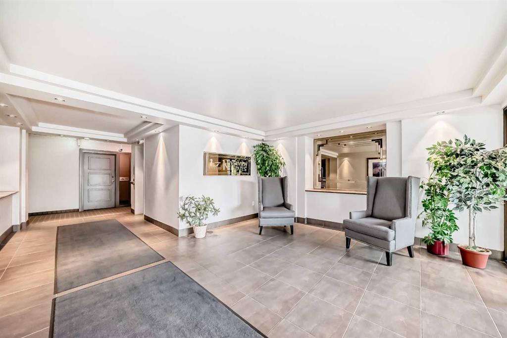 Picture for 302, 2611 1 Avenue NW