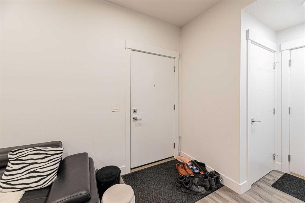 Picture for 104, 10060 46 Street NE