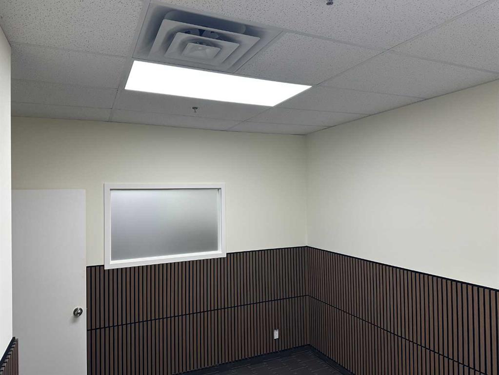 Picture for 203, 5718 1A Street SW