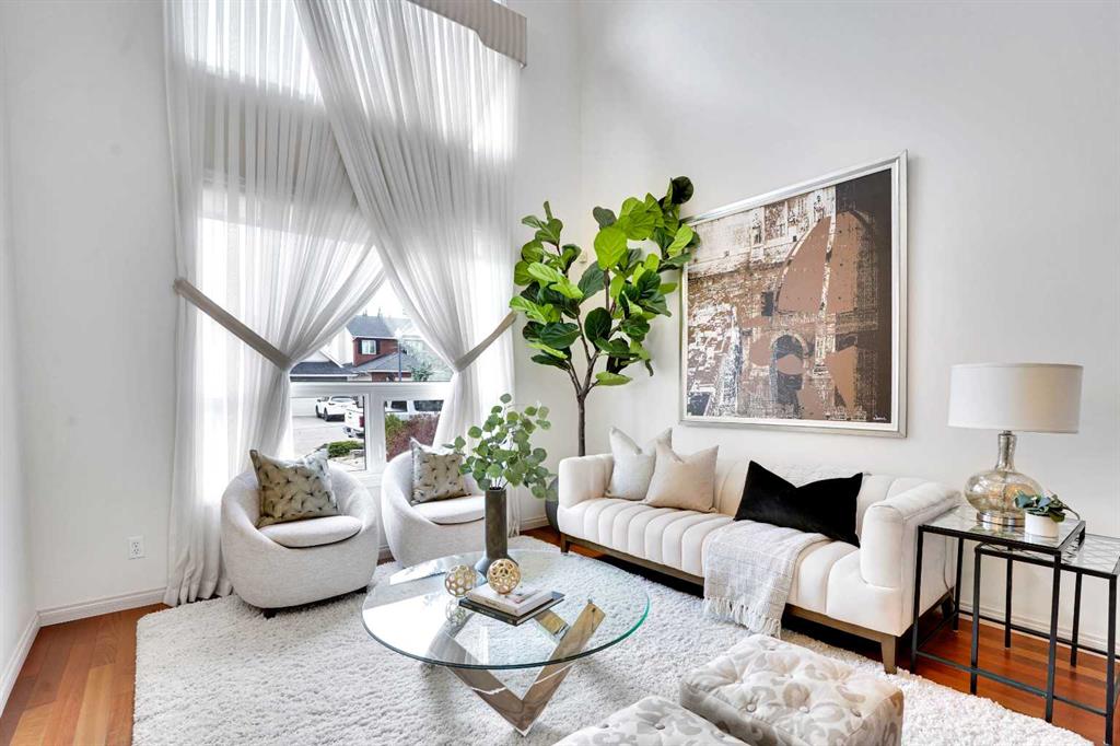 Picture for 38 Strathridge Crescent SW