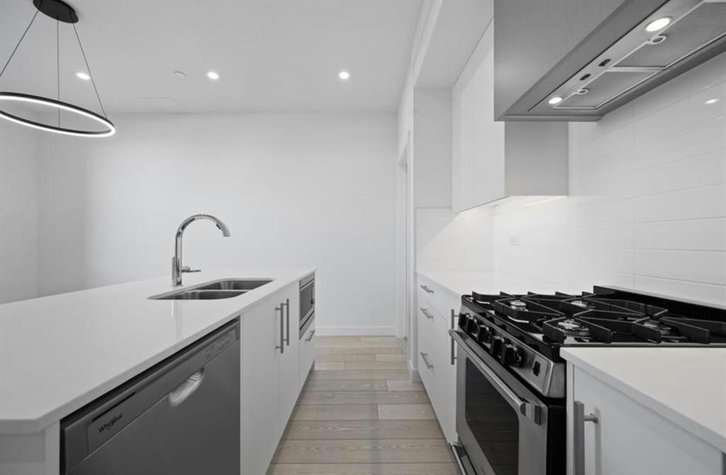 Picture for 102, 8370 Broadcast Avenue SW