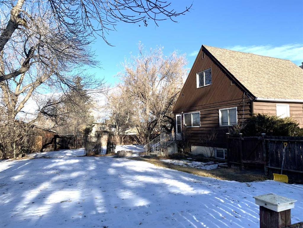 Picture for 7620 34 Avenue NW