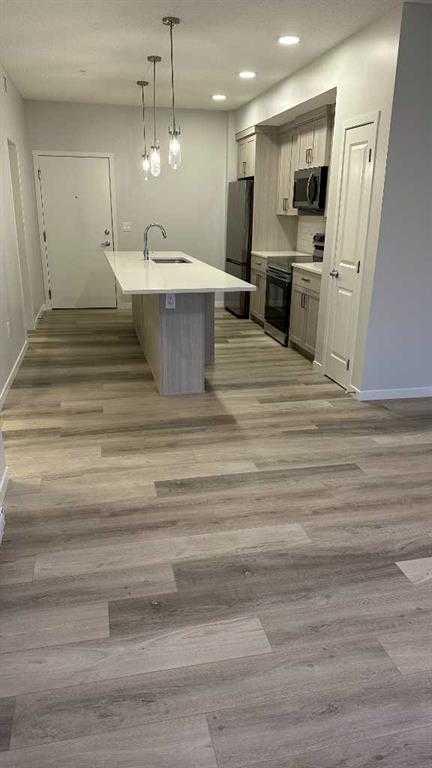 Picture for 3210, 33 Carringham Gate NW