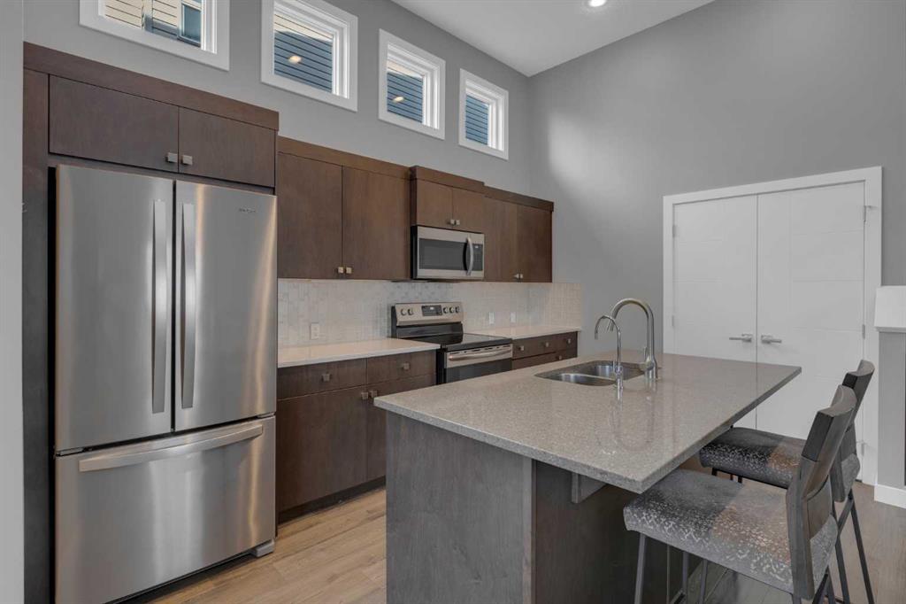 Picture for 25 Drake Landing Boulevard 