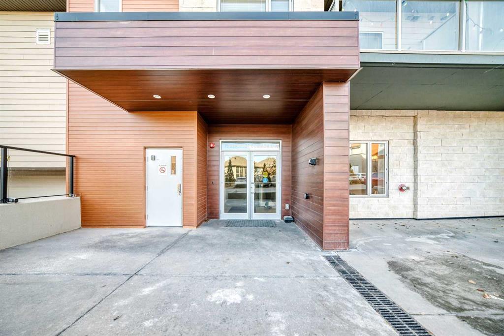 Picture for 108, 71 Shawnee Common SW