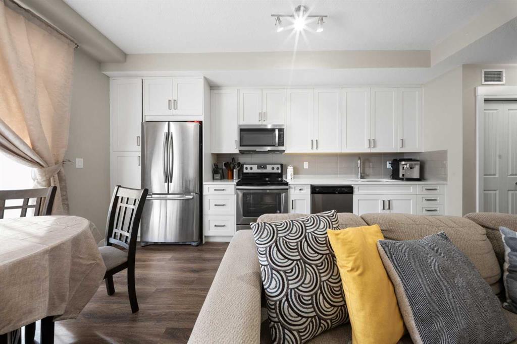 Picture for 305, 100 Auburn Meadows Common SE