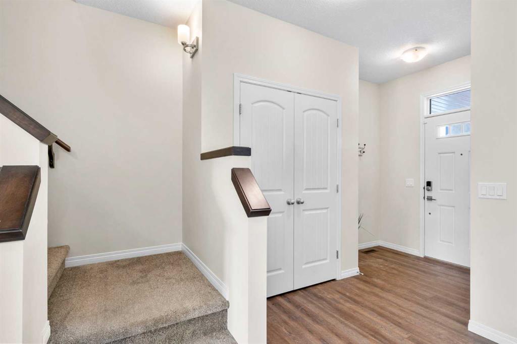 Picture for 81 Legacy Glen Green SE