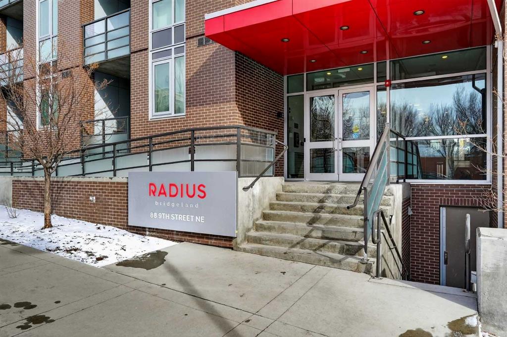 Picture for 627, 88 9 Street NE