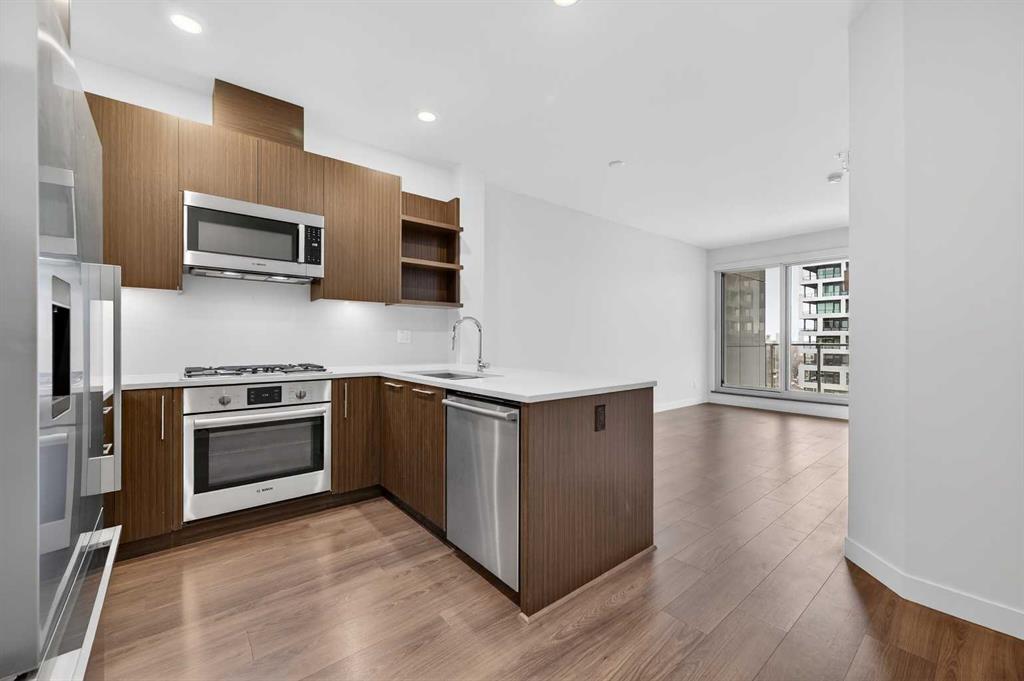 Picture for 627, 88 9 Street NE